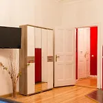 シュプリーヴィッツ アム クアフュルステンダム 3* ベルリン