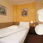 ホテル シュプリーヴィッツ アム クアフュルステンダム