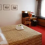 シュプリーヴィッツ アム クアフュルステンダム ホテル 3*