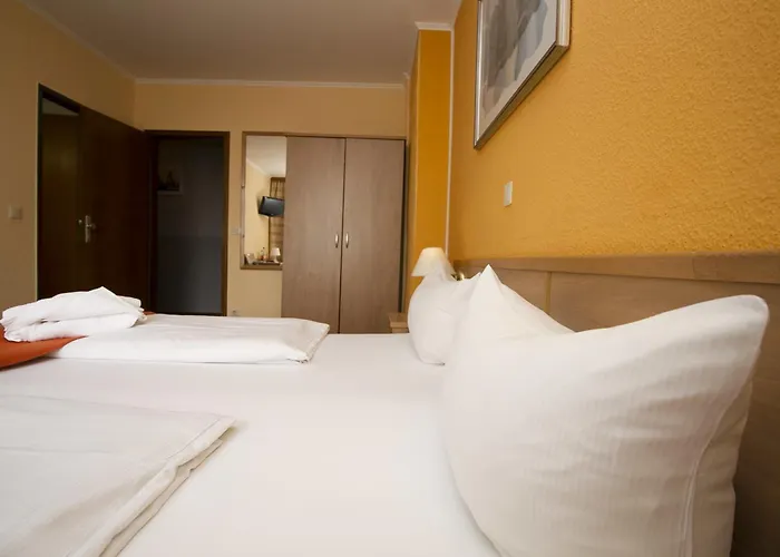 Spreewitz Am Kurfuerstendamm 3*