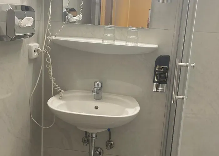 シュプリーヴィッツ アム クアフュルステンダム 3* ベルリン